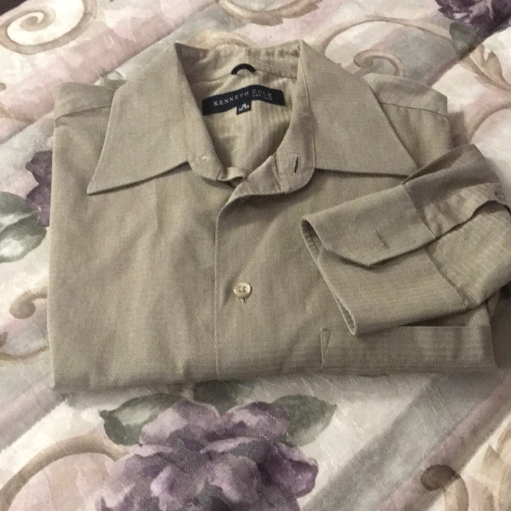 Men’s KENNETH COLE long sleeve dress shirt size l in taupe color